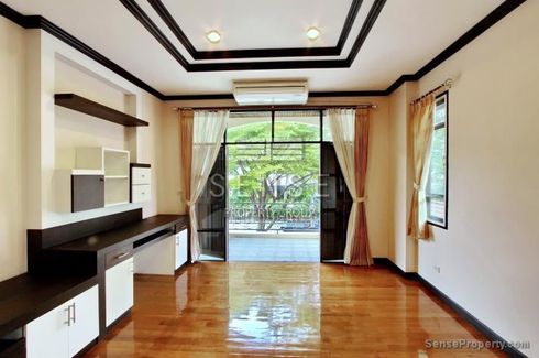 4 Bedroom House for rent in Phra Khanong Nuea, Bangkok