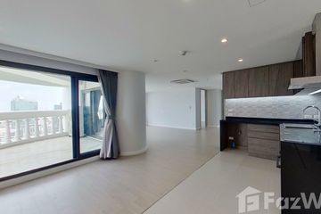 2 Bedroom Condo for rent in Nusa State Tower Condominium, Silom, Bangkok near BTS Surasak