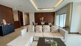 3 Bedroom Condo for rent in The Royal Residence, Chorakhe Bua, Bangkok