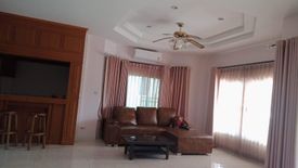 2 Bedroom Villa for rent in Baan Chalita 1, Na Kluea, Chonburi