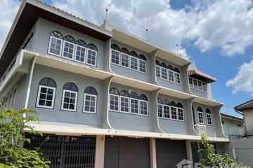 5 Bedroom Townhouse for sale in Bang Bamru, Bangkok near MRT Sirindhorn