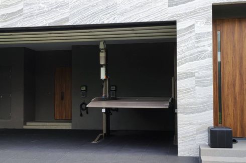 4 Bedroom House for sale in 95E1, Khlong Chan, Bangkok