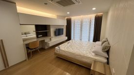 3 Bedroom Condo for rent in Acadamia Grand Tower, Khlong Tan Nuea, Bangkok near BTS Phrom Phong