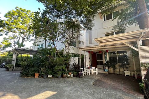 4 Bedroom House for rent in Baan Apiram Compound, Khlong Tan Nuea, Bangkok