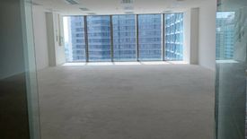 Office for rent in Singha Complex, Bang Kapi, Bangkok near MRT Phetchaburi