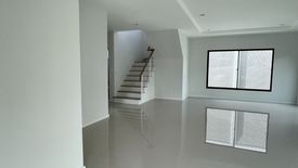 3 Bedroom House for sale in Dokmai, Bangkok