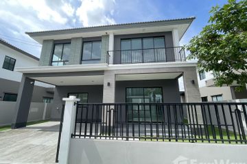 3 Bedroom House for sale in Dokmai, Bangkok