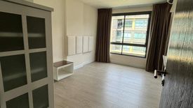 1 Bedroom Condo for sale in Sam Sen Nai, Bangkok