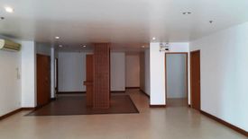 4 Bedroom Condo for rent in Queens Park View, Khlong Tan, Bangkok near BTS Phrom Phong