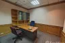 Office for rent in RS Tower, Din Daeng, Bangkok near MRT Thailand Cultural Centre