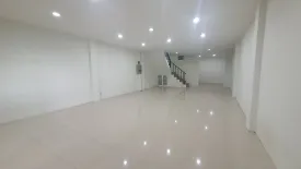 4 Bedroom Townhouse for rent in Bang Phong Pang, Bangkok