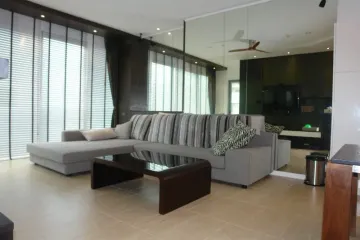2 Bedroom Condo for rent in Na Kluea, Chonburi