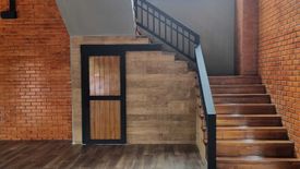 2 Bedroom House for sale in Saphan Sung, Bangkok