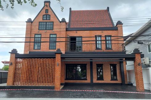 2 Bedroom House for sale in Saphan Sung, Bangkok