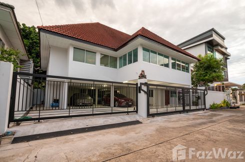 4 Bedroom House for sale in Phlapphla, Bangkok