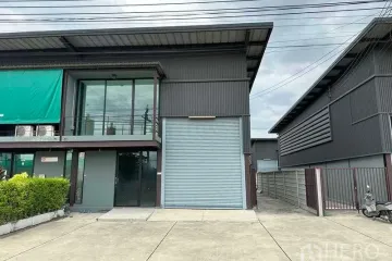Warehouse / Factory for rent in Bang Pla, Samut Prakan