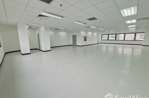 Office for rent in OAI Tower, Bang Kapi, Bangkok near MRT Phetchaburi