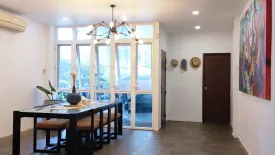 4 Bedroom Townhouse for sale in Phra Khanong Nuea, Bangkok near BTS Phra Khanong