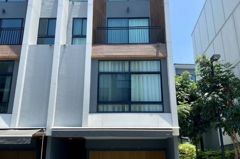 3 Bedroom Townhouse for sale in Arden Pattanakarn, Suan Luang, Bangkok near BTS On Nut
