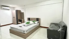 1 Bedroom Apartment for sale in Phun Sin Condotown, Hua Mak, Bangkok near MRT Si Burapha