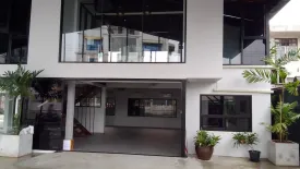 Office for rent in Wang Thonglang, Bangkok near MRT Chok Chai 4