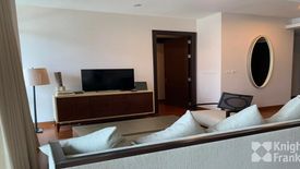 2 Bedroom Condo for sale in Oriental Residence, Langsuan, Bangkok near BTS Ploen Chit