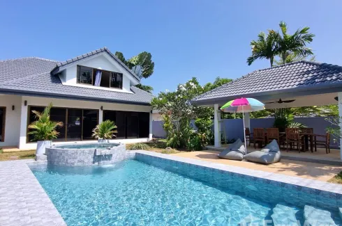 4 Bedroom Villa for rent in Pa Khlok, Phuket