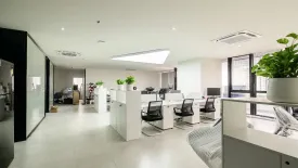 Office for sale in CHAMNAN PHENJATI BUSINESS CENTER, Huai Khwang, Bangkok near MRT Phra Ram 9