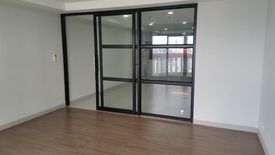 1 Bedroom Condo for sale in Nusa State Tower Condominium, Silom, Bangkok near BTS Surasak