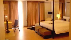 3 Bedroom Condo for rent in Viscaya Private Residences, Khlong Tan Nuea, Bangkok