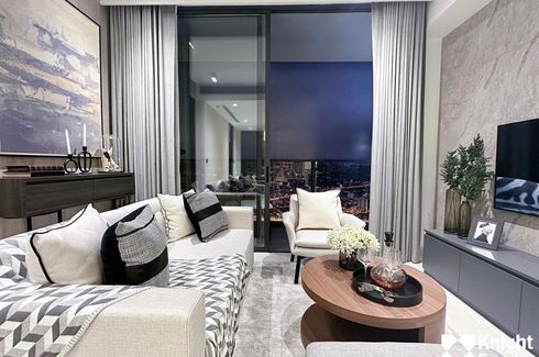 2 Bedroom Condo for sale in Silom, Bangkok near BTS Surasak