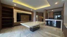 5 Bedroom Villa for sale in Siwalee Rasada, Ratsada, Phuket