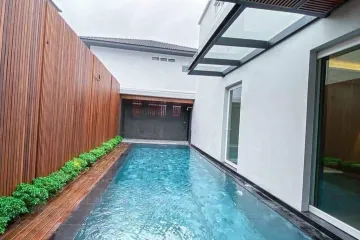 5 Bedroom Villa for sale in Siwalee Rasada, Ratsada, Phuket