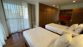 2 Bedroom Condo for rent in The Pearl 49, Khlong Tan Nuea, Bangkok near BTS Thong Lo