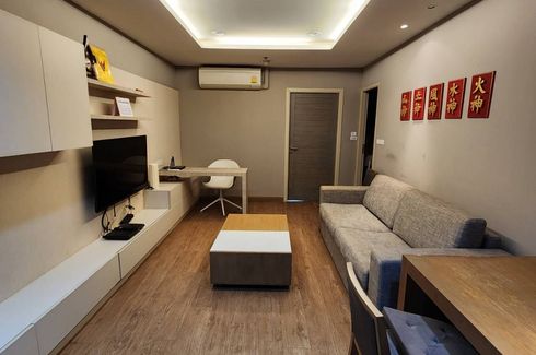 Condo for sale in Nusa State Tower Condominium, Silom, Bangkok near BTS Surasak