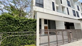 3 Bedroom Townhouse for sale in DEMI Sathu 49, Bang Phong Pang, Bangkok