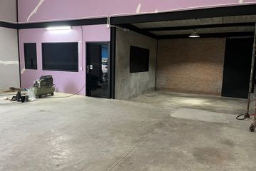 Warehouse / Factory for rent in Lam Pla Thio, Bangkok