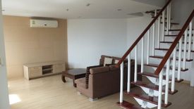 2 Bedroom Condo for rent in P.W.T. Mansion, Khlong Toei, Bangkok near MRT Queen Sirikit National Convention Centre
