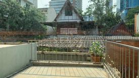 3 Bedroom Condo for rent in Phra Khanong Nuea, Bangkok near BTS Ekkamai