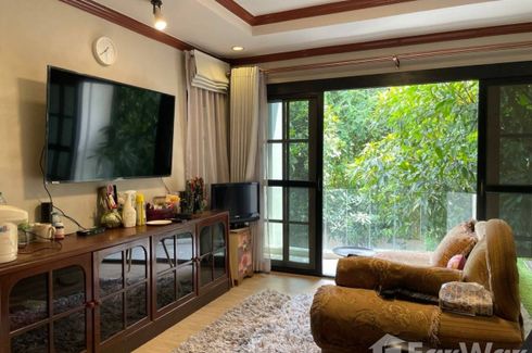 6 Bedroom Office for rent in Khlong Tan Nuea, Bangkok