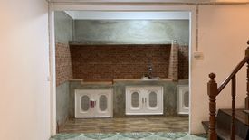 2 Bedroom Townhouse for sale in Hua Mak, Bangkok near MRT Lam Sali