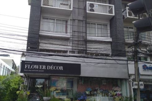 5 Bedroom House for sale in Khlong Tan Nuea, Bangkok near BTS Phrom Phong