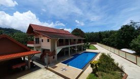 5 Bedroom Villa for sale in Khuekkhak, Phang Nga
