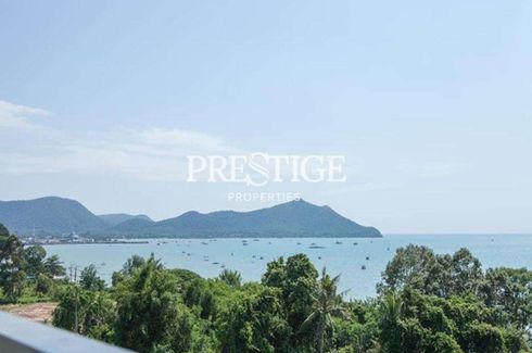 2 Bedroom Condo for sale in De Amber, Na Jomtien, Chonburi