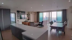 3 Bedroom Condo for sale in Sky Walk Condominium, Phra Khanong Nuea, Bangkok near BTS Phra Khanong