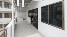 5 Bedroom Townhouse for rent in Khlong Tan Nuea, Bangkok near BTS Thong Lo