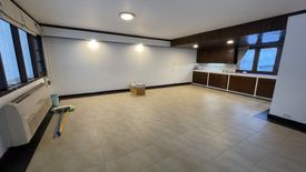 3 Bedroom House for rent in Khlong Tan Nuea, Bangkok