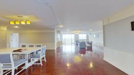 3 Bedroom Apartment for rent in Le Chateau, Khlong Tan Nuea, Bangkok