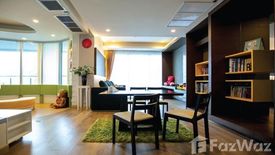 2 Bedroom Condo for sale in Sky Walk Condominium, Phra Khanong Nuea, Bangkok near BTS Phra Khanong