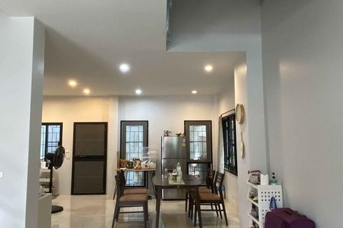 3 Bedroom House for rent in Sino Village, Ratsada, Phuket